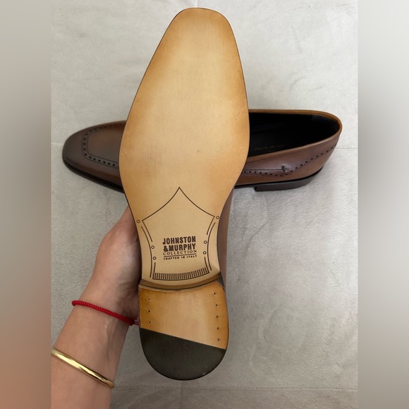 NEW IN BOX - JOHNSTON & MURPHY ๐ - Picture 3 of 3